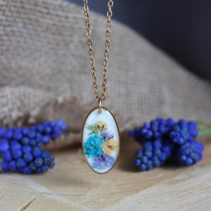 Prawdziwe suszone kwiaty w żywicy gipsówka bukiet kwiatów złoty wisiorek naszyjnik