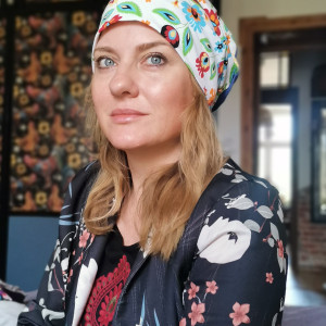 Czapka kwiatowa wiosenna