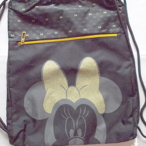 nowy worek z myszką Minnie, czarny workoplecak dla dziewczyny, myszka Minnie workoplecak dla dziewczynki, ciemny plecaczek dla nastolatki, workoplecak z Minnie, Minnie worek szkolny, worek sp