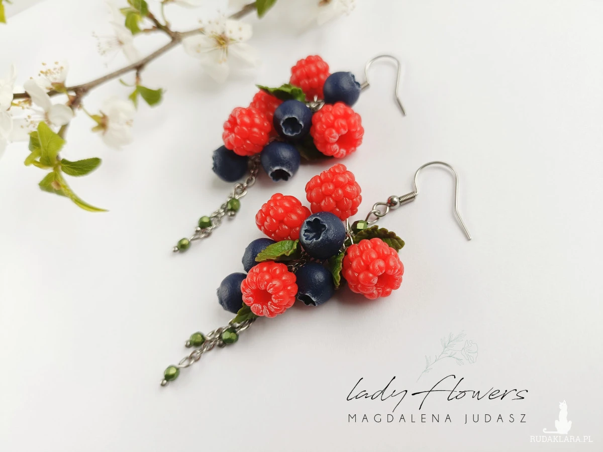 Kolczyki z malinkami i jagodami