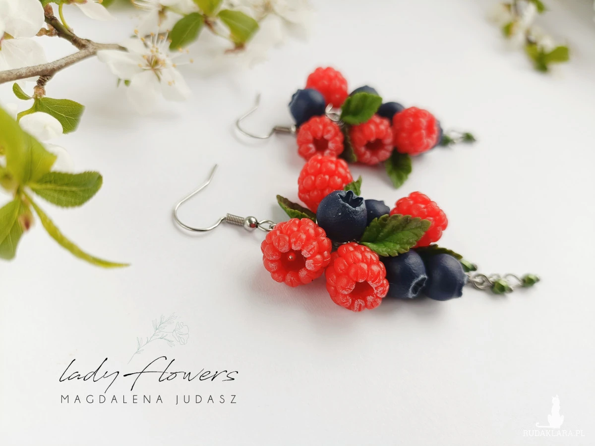 Kolczyki z malinkami i jagodami