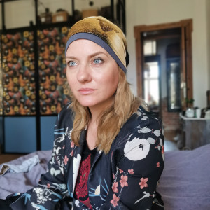 Czapka wiosenna brąz złoto szarość