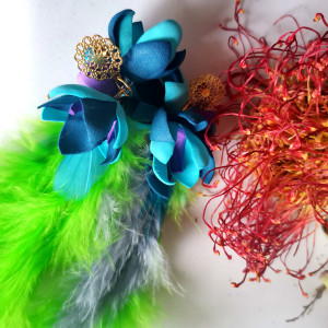 Kolczyki kwiaty  pióra korale boho