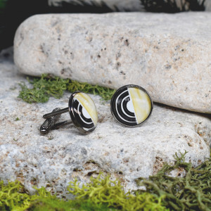 Czarne spinki do mankietów koszuli z oczkiem z geometrycznym wzorem #68