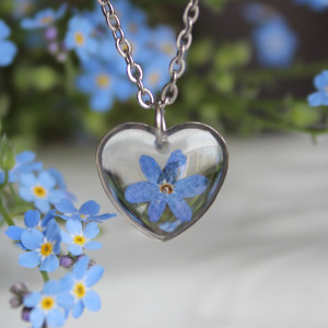 Srebrna zawieszka srebrny wisiorek kwiat naszyjnik żywica z żywicy kwiaty z kwiatami serce serduszko niezapominajki niezapominajkami niezapominajki niezapominajką