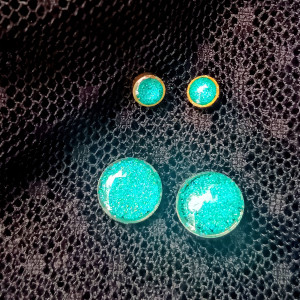 Kolczyki wkrętki turkusowe błyszczące turkus kolczyk