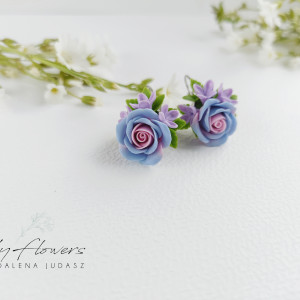 Kolczyki z cieniowanym i różyczkami