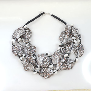 5162 duży naszyjnik korale wzór panterka