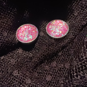 Różowe kolczyki z brokatem