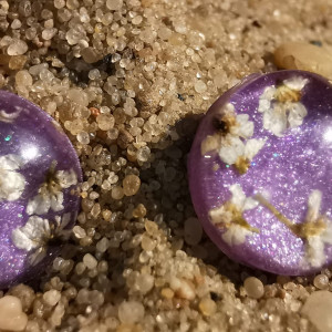 Fioletowe kolczyki wkrętki