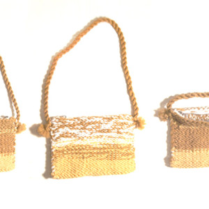 nowa musztardowa saszetka, mała torebeczka z włóczki, etno torebka, boho torebka, mała torebka