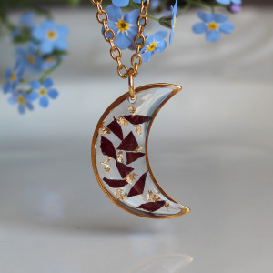 złota zawieszka złoty wisiorek wisior naszyjnik żywica z żywicy kwiaty z prawdziwymi kwiatami księżyc róża z różą