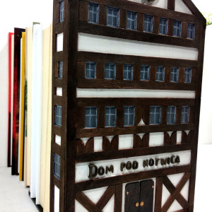 Podpórka do książek - Dom pod kotwicą