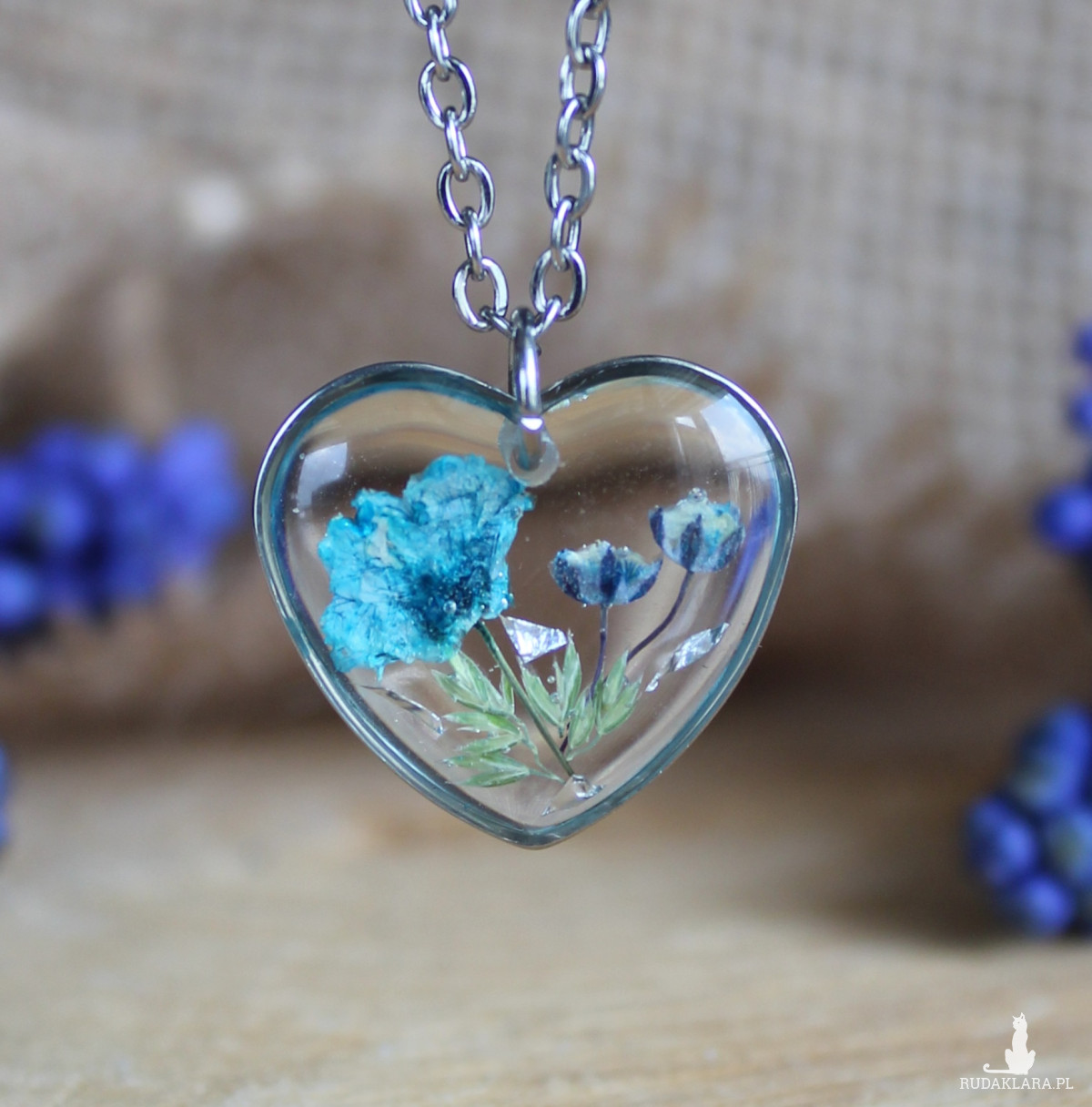 Srebrna zawieszka srebrny wisiorek kwiat naszyjnik żywica z żywicy kwiaty z kwiatami serce serduszko niebieskie