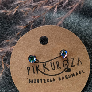 Kolczyki wkrętki 4mm