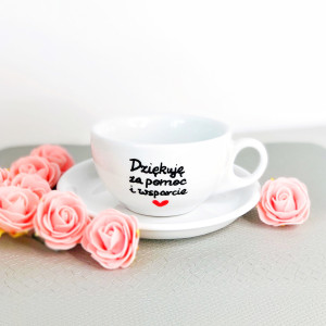 personalizowana filiżanka z własnym napisem na prezent z dedykacją na kawę ze spodkiem