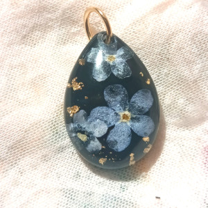 Złota zawieszka złoty wisiorek kwiat naszyjnik żywica z żywicy naszyjnik kwiaty z kwiatami naturalne żywe kwiaty morskie