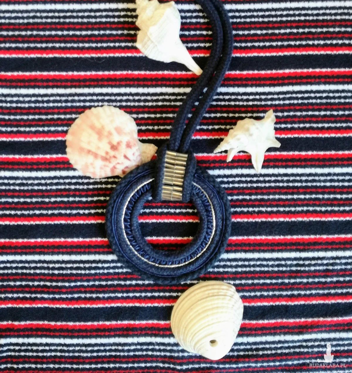 WISIOR ROUND BASIC GRANATOWY