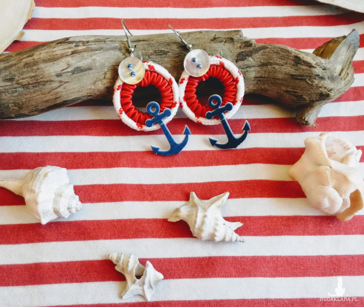 Duże okrągłe kolczyki w stylu marynarskim Round Sailor z kotwicą
