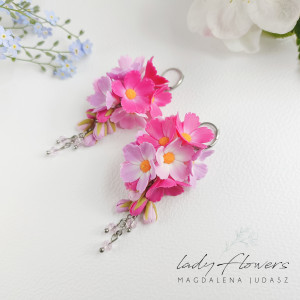 Kolczyki z kwiatami kosmosu