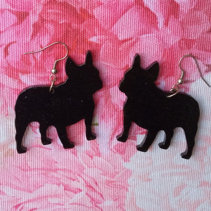 Kolczyki z psami, biżuteria z mopsem, prezent dla wielbicielki psów, Czarne drewniane kolczyki z psem, pies, mops, buldog, buldożek