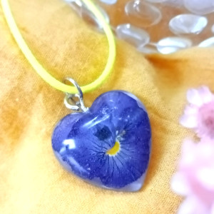 Bratek polny fiołek suszone kwiaty wisiorek kwiatek