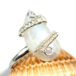 Kamień księżycowy, Srebrny pierścionek z kamieniem księżycowym, ręcznie wykonany, prezent dla niej, prezent dla mamy, prezent urodzinowy