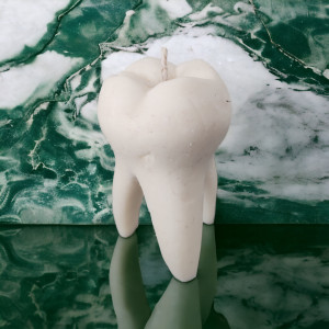 Świeca sojowa ząb prezent dla lekarza dentysty biologa