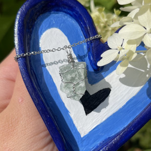 kryształowy naszyjnik: zielony awenturyn stal chirurgiczna