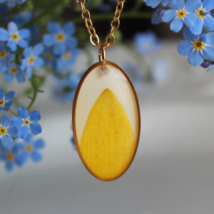 Złota zawieszka złoty wisiorek naszyjnik żywica z żywicy kwiaty z kwiatami jajowata retro naturalna słonecznik słonecznikiem