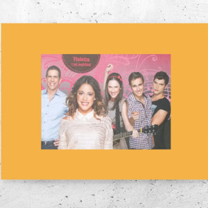 fajne plakaty do domu, filmowe plakaty A4, plakat Violetta, Violetta plakat A4, plakat z aktorami z serialu Violetta, plakat dla nastolatki, plakat z filmu Violetta, A4 plakaty na ścianę