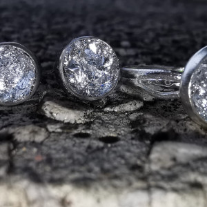 Srebrny komplet kolczyki plus pierścionek z żywicy