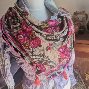 Chusta orientalna chwosty