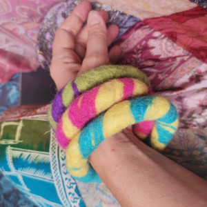 Bransoletka uniwersalna filcowana sztuk3