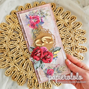 Kartka z obrączkami i różami