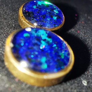 Niebieskie sztyfty niebieskie kolczyki biżuteria z żywicy