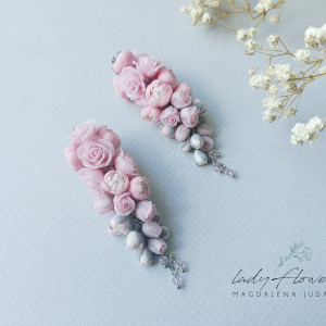 Ślubne, długie kolczyki z kwiatami