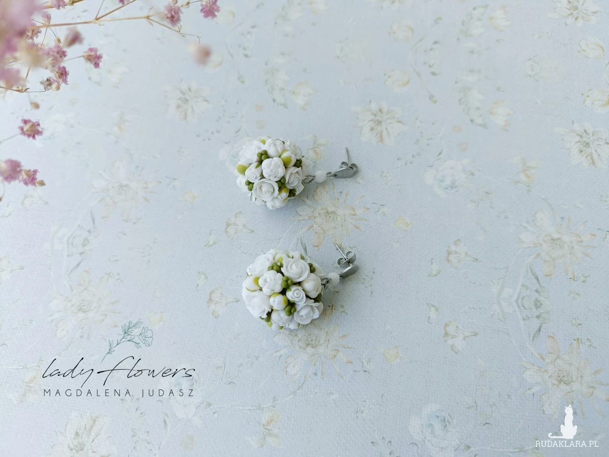 Kolczyki kule z kwiatami