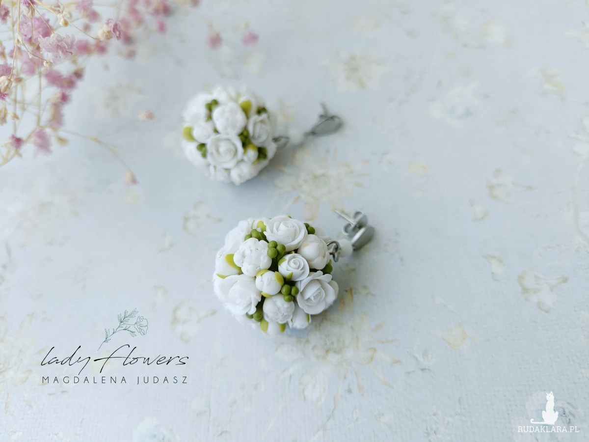 Kolczyki kule z kwiatami