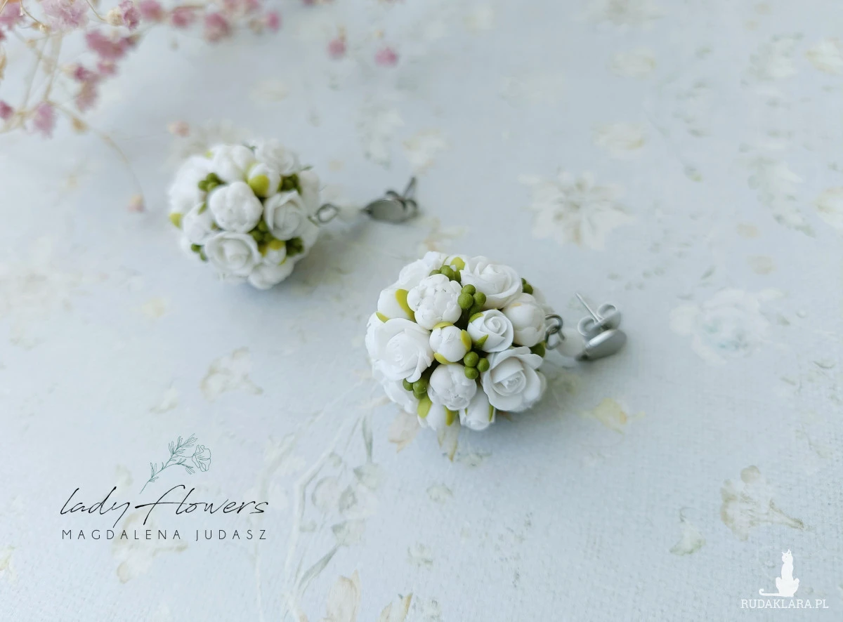 Kolczyki kule z kwiatami