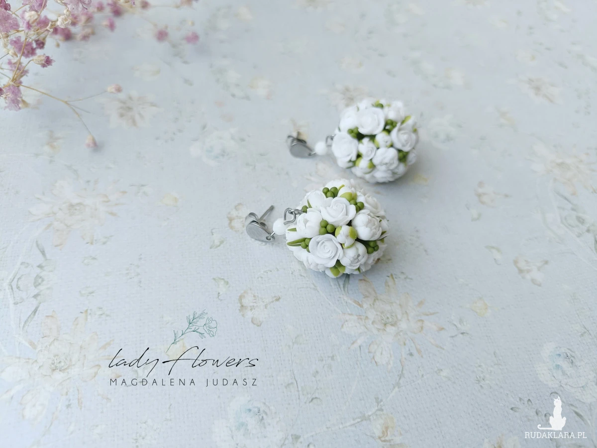 Kolczyki kule z kwiatami