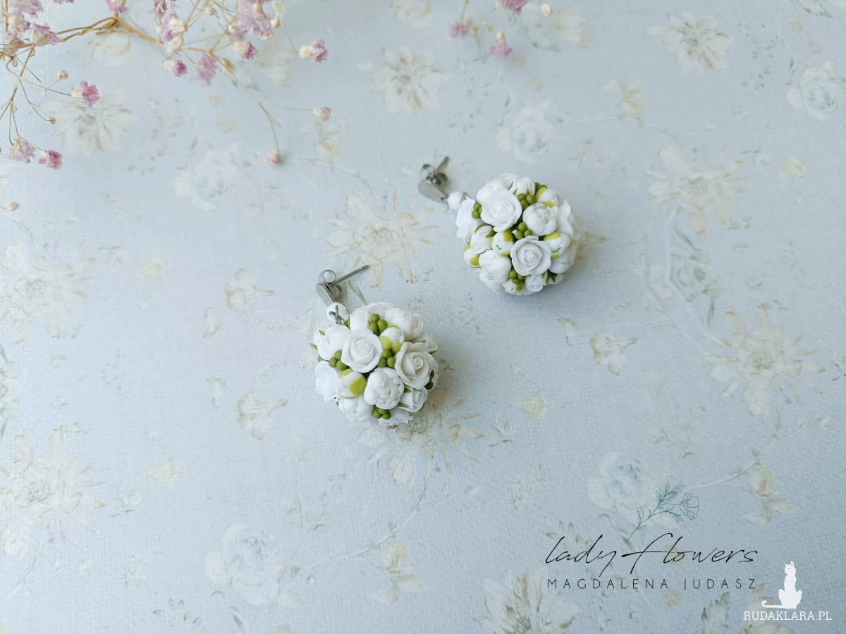 Kolczyki kule z kwiatami