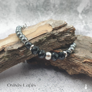 Bransoletka z hematytem, onyksem i kryształkami