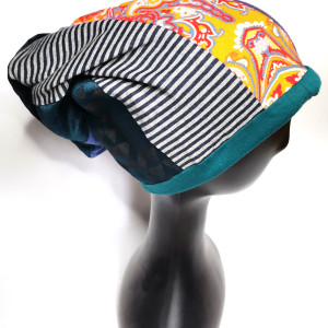 Czapka smerfetka kolorowa