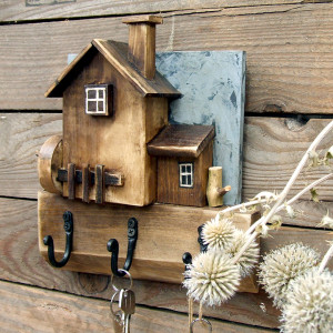 Drewniany wieszak MŁYN - 3 mocne haczyki