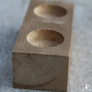 Drewniany świecznik na 2 tealighty