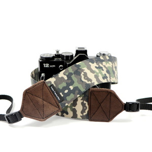 Pasek Moro z brązem do aparatu fotograficznego na szyję dla fotografa