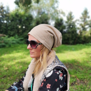 Czapka tkanina bezowa na podszewce