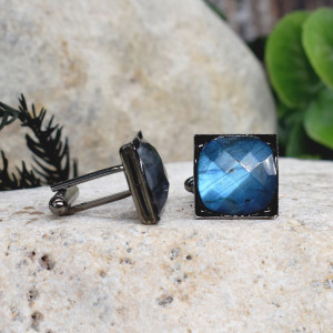 Stalowe czarne spinki do mankietów koszuli z fasetowanym labradorytem #186