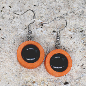 Drewniane wiszące kolczyki z kaboszonami boho #30